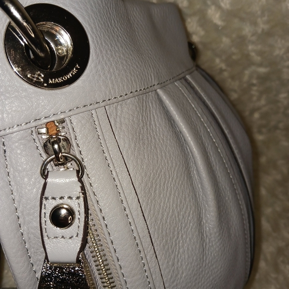 B Makowsky Gray Leather Crossbody Front Pockets Silver Hardware Adjustable Strap - Picture 14 of 15